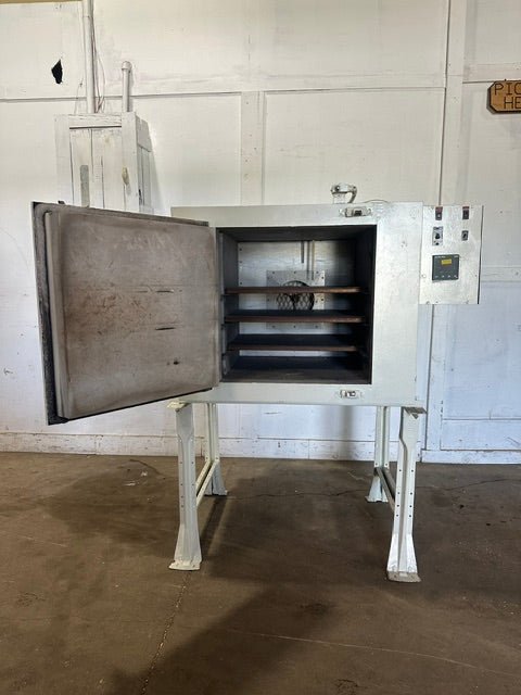 "TRENT" INDUSTRIAL ELECTRIC BATCH OVEN HEAT TREAT OVEN 650F MAX TEMP 208V 3PH ON STAND - Second Life-Equipment-#collection_name#