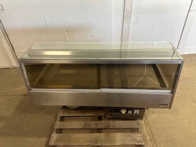 UBERT GASTROTECHNIK GMBH KT - 1400USA REFRIGERATED TOP LINE SERVING DISPLAY CASE - Second Life - Equipment - collection_name