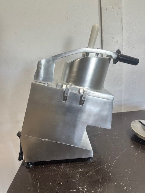UNIWORLD FP - 300A COMMERCIAL FOOD PROCESSOR/SLICER/CHOPPER w/ 5 EXTRA BLADES - Second Life - Equipment - collection_name