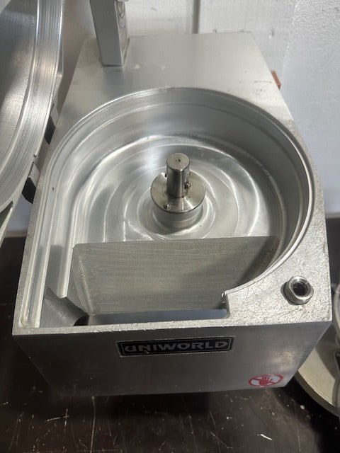 UNIWORLD FP - 300A COMMERCIAL FOOD PROCESSOR/SLICER/CHOPPER w/ 5 EXTRA BLADES - Second Life - Equipment - collection_name