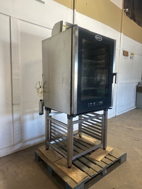 UNOX NATURAL GAS DIGITAL COMBINATION OVEN STEAMER ON STAND 4 RACKS 4 SHELVES - Second Life - Equipment - collection_name