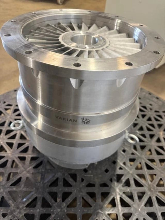 Varian 9698879, Turbo - V 3K - T, SN 205392 turbomolecular Vacuum pump. - Second Life - Equipment - collection_name