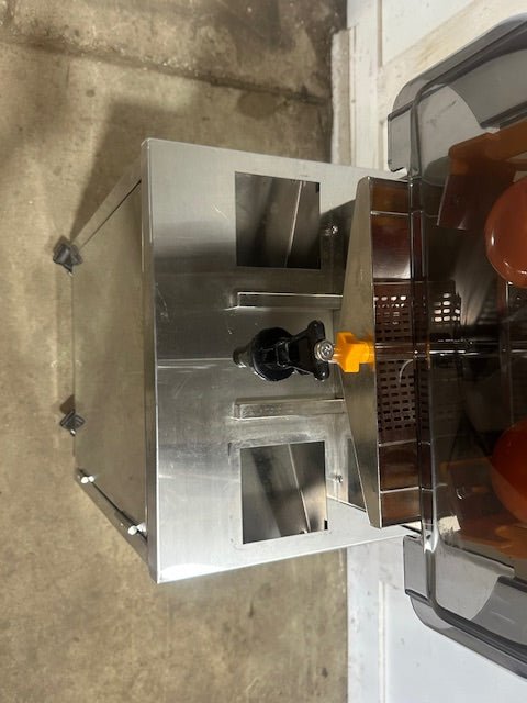 "VEVOR NS2000E - 4P"120V AUTOMATIC JUICE SQUEEZER EXTRACTOR/ORANGE JUICER MACHINE - Second Life - Equipment - collection_name