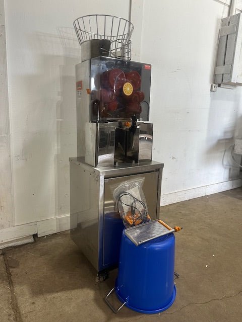 "VEVOR NS2000E - 4P"120V AUTOMATIC JUICE SQUEEZER EXTRACTOR/ORANGE JUICER MACHINE - Second Life - Equipment - collection_name