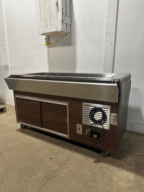 "VOLLRATH R39962"COMMERCIAL 35"H X 60"W SALAD/COLD FOOD BUFFET TABLE 120V,1PH - Second Life - Equipment - collection_name