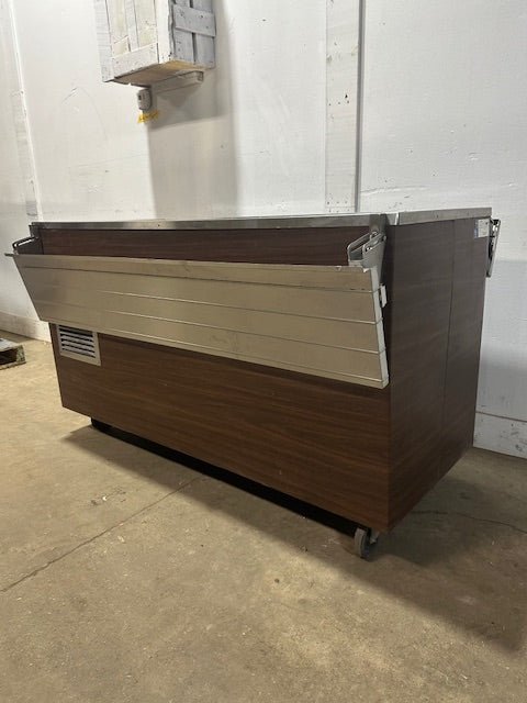 "VOLLRATH R39962"COMMERCIAL 35"H X 60"W SALAD/COLD FOOD BUFFET TABLE 120V,1PH - Second Life - Equipment - collection_name