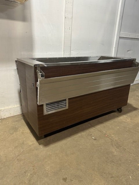 "VOLLRATH R39962"COMMERCIAL 35"H X 60"W SALAD/COLD FOOD BUFFET TABLE 120V,1PH - Second Life - Equipment - collection_name