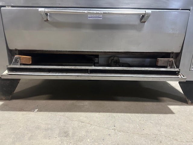 "VULCAN 7018AIB"H.D COMMERCIAL NATURAL GAS SINGLE DECK PIZZA OVEN - Second Life - Equipment - collection_name