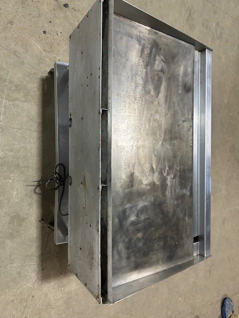 "VULCAN 948A" N GAS 4 - BURNER 48"W FLAT TOP GRIDDLE WITH STAND, 120,000BTU/HR - Second Life - Equipment - collection_name
