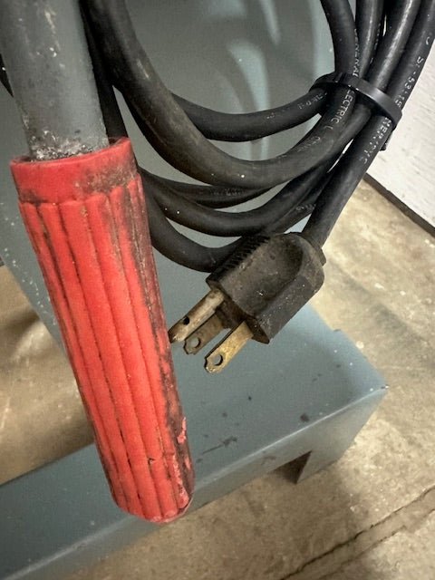 "VULCAN FM - 30"30 QUART MIXER WITH STAINLESS STEEL BOWL, J HOOK, PADDLE, AND WHIP - Second Life - Equipment - collection_name