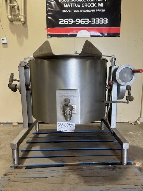 VULCAN - HART CORP STAINLESS STEEL DIRECT STEAM 30 GALLONS CAPACITY MANUAL TILT FULLY SKILLET STEAM JACKETED KETTLE ON LEGS - Bargains R Ours - #collection_name#