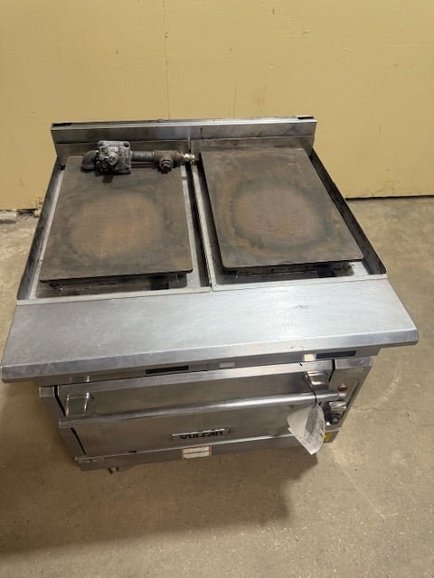 "VULCAN HD. COMMERCIAL FLAT TOP GRIDDLE/ HOT PLATE WITH CONVECTION OVEN - Bargains R Ours - #collection_name#