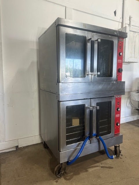 "VULCAN VC4GD - 10"COMMERCIAL NATURAL GAS DOUBLE STACK CONVECTION OVEN ON CASTERS - Second Life - Equipment - collection_name