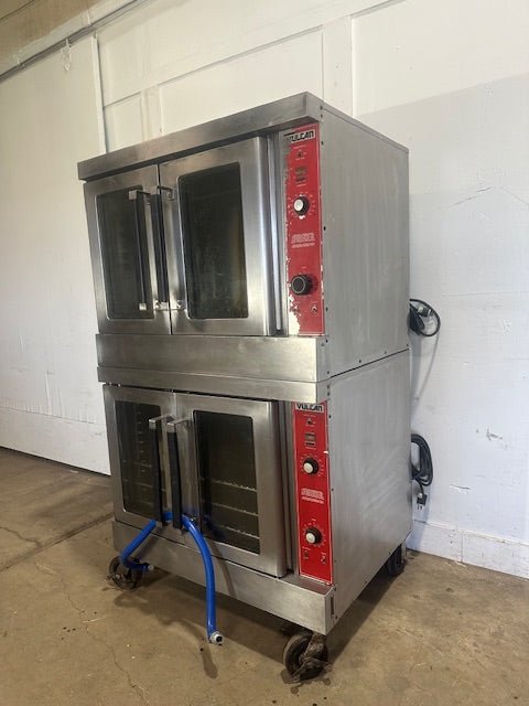 "VULCAN VC4GD - 10"COMMERCIAL NATURAL GAS DOUBLE STACK CONVECTION OVEN ON CASTERS - Second Life - Equipment - collection_name