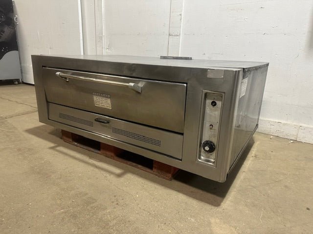 "VULCAN"H.D COMMERCIAL NATURAL GAS SINGLE STONE DECK PIZZA OVEN - Second Life - Equipment - collection_name