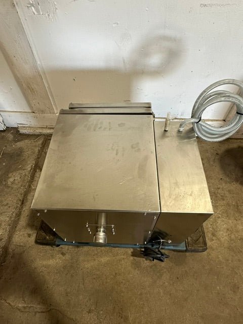 VWR/Sheldon 1410M 1200698 STAINLESS STEEL VACUUM OVEN FOR LABORATORY, 120V - Second Life-Equipment-collection_name