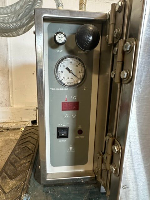 VWR/Sheldon 1410M 1200698 STAINLESS STEEL VACUUM OVEN FOR LABORATORY, 120V - Second Life-Equipment-collection_name