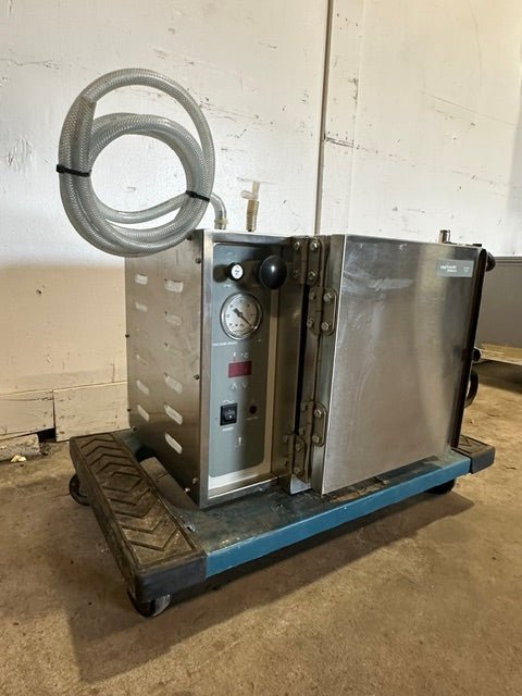 VWR/Sheldon 1410M 1200698 STAINLESS STEEL VACUUM OVEN FOR LABORATORY, 120V - Second Life-Equipment-collection_name