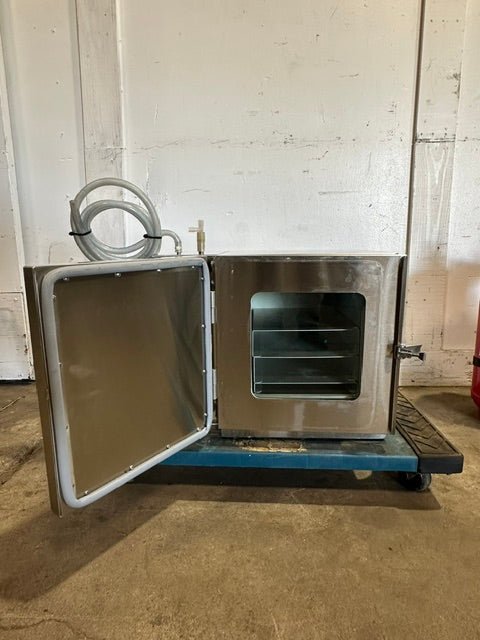 VWR/Sheldon 1410M 1200698 STAINLESS STEEL VACUUM OVEN FOR LABORATORY, 120V - Second Life-Equipment-collection_name