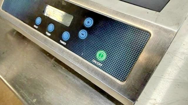 Waring Heavy Duty Commercial WIH400 Countertop Induction Range, NSF Certified - Second Life - Equipment - collection_name