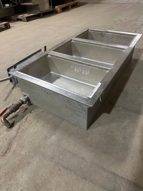 WELLS HEAVY DUTY COMMERCIAL STAINLESS STEEL 3 HOT WELLS DROP IN BUFFET INSERTS - Bargains R Ours - #collection_name#