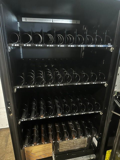 Wittern 3565 Commercial Combo Vending Machine –Refrigerated Snack Drink, 115V - Second Life-Equipment-collection_name