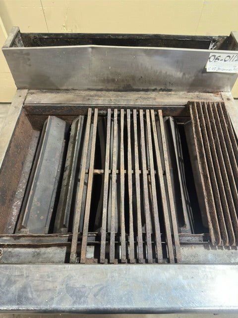 WOLF NATURAL GAS RADIANT HEAT CHAR BROILER GRILL WITH BOTTOM CONVECTION OVEN - Bargains R Ours - #collection_name#