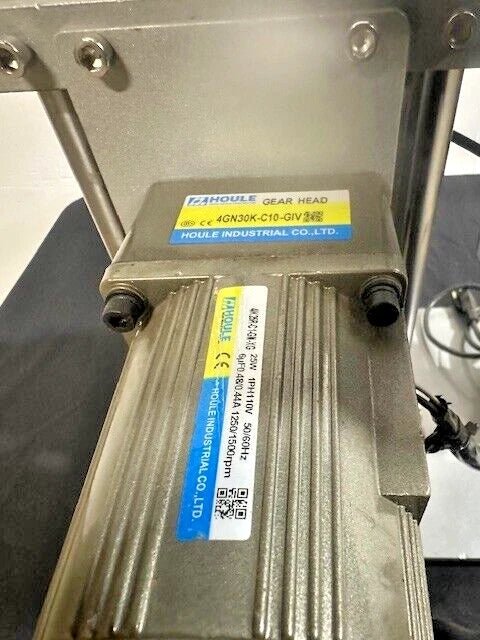 YIFUN DDX - 450 DESKTOP ELECTRIC 110V BOTTLE CAPPING MACHINE Cap Screwing Locking - Second Life - Equipment - collection_name