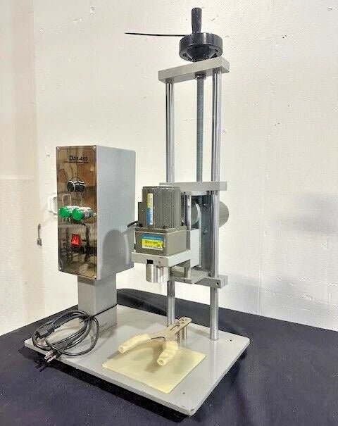 YIFUN DDX - 450 DESKTOP ELECTRIC 110V BOTTLE CAPPING MACHINE Cap Screwing Locking - Second Life - Equipment - collection_name